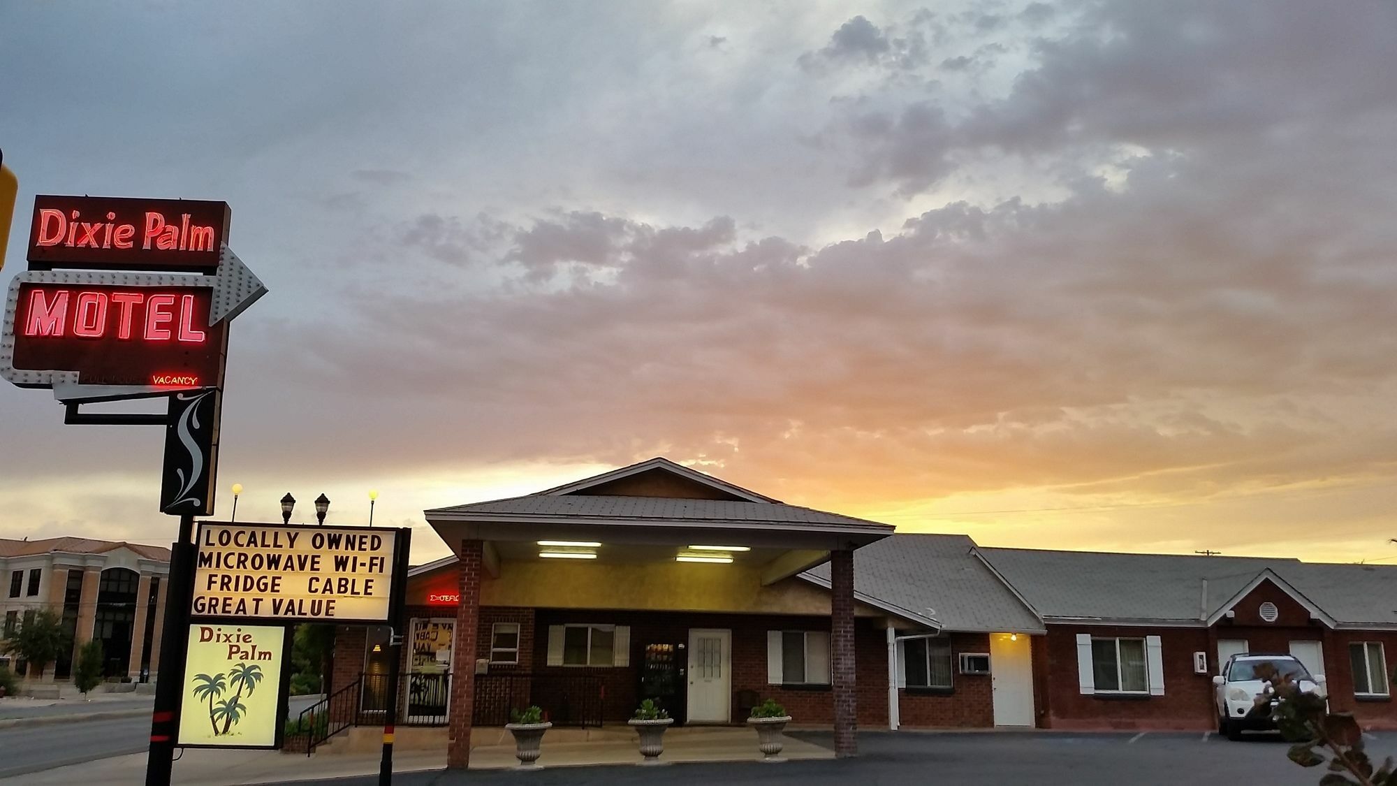 Dixie Palm Motel St. George Buitenkant foto